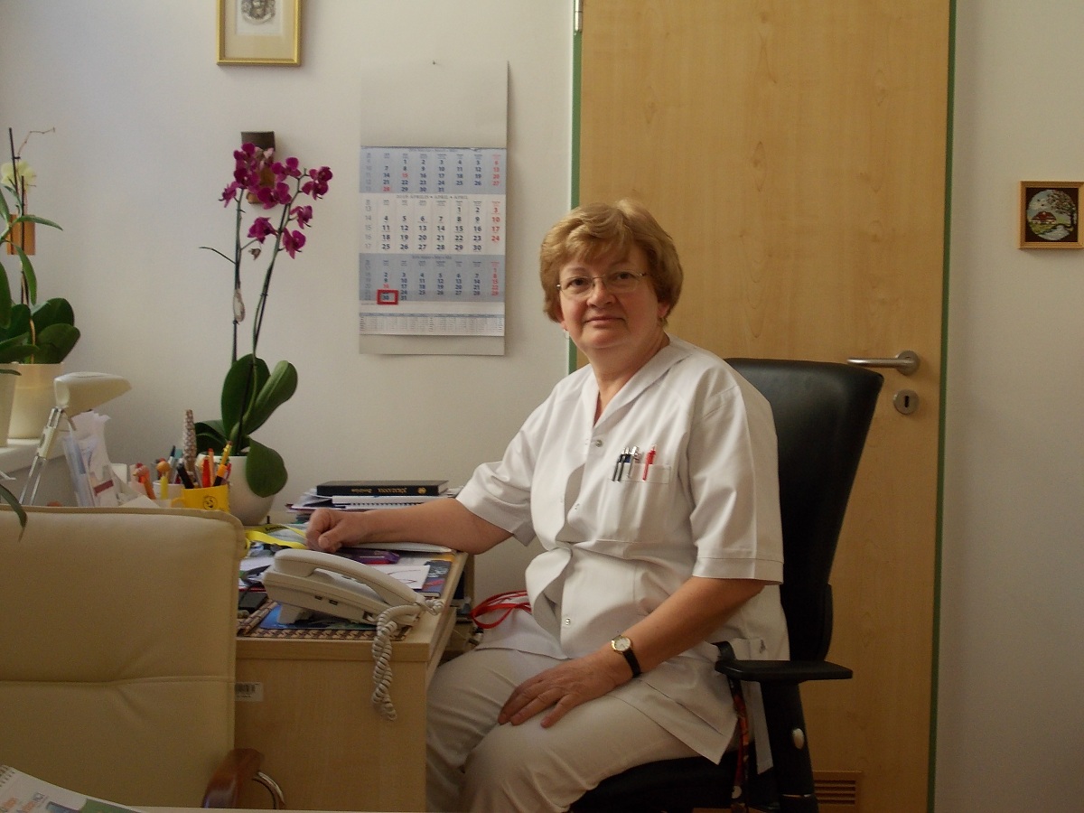 Dr. Juronics Katalin Dr. Juronics Katalin